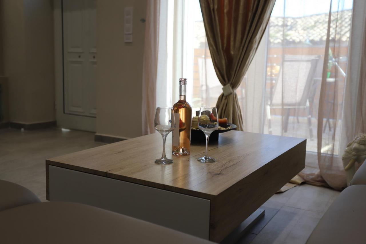 Olive Grove Deluxe Apartment Agnitsini Ngoại thất bức ảnh